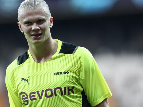 邓加：维尼修斯是足球层面的领袖，而非更衣室领袖（邓加：维尼修斯是场上领袖，并非更衣室核心）