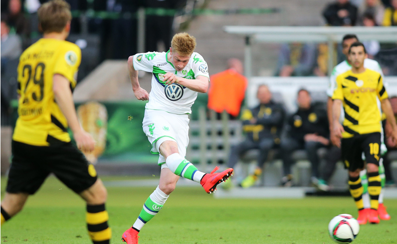 安全裤兜Cucurella & Yamal last night 👬（昨夜Cucurella把Yamal装进口袋里 👬）