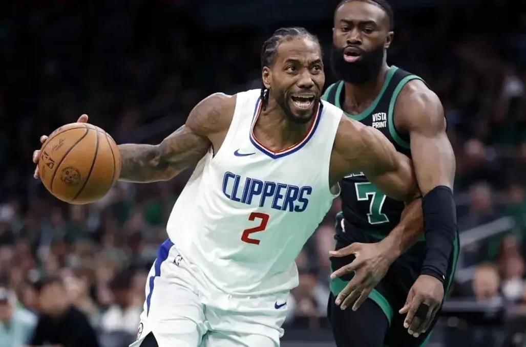 欧冠球员表现评析：C罗连续进球,（欧冠球员表现点评：C罗连场建功）