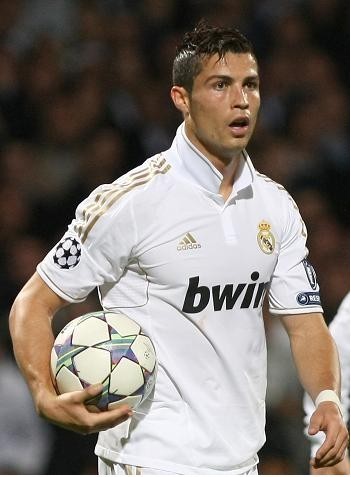 阿莱格里：没给弟媳打电话；缺中锋？现在意甲头号射手是恰20（阿莱格里：未致电弟媳；谈缺中锋？眼下意甲射手榜领跑的是恰20）