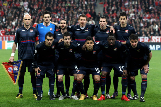 意甲战报：巴特萨吉献双响，劳利恩特追平，米兰2-2萨索洛（意甲：巴特萨吉梅开二度，劳利恩特扳平，米兰2-2萨索洛）