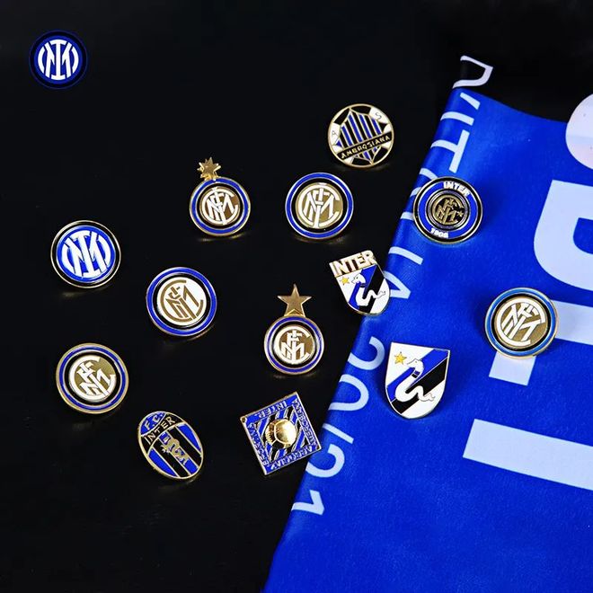 缺兵少将的上海海港，是中超唯一没有输给柔佛新山的球队（人手紧张的上海海港成中超唯一未负柔佛新山的球队）