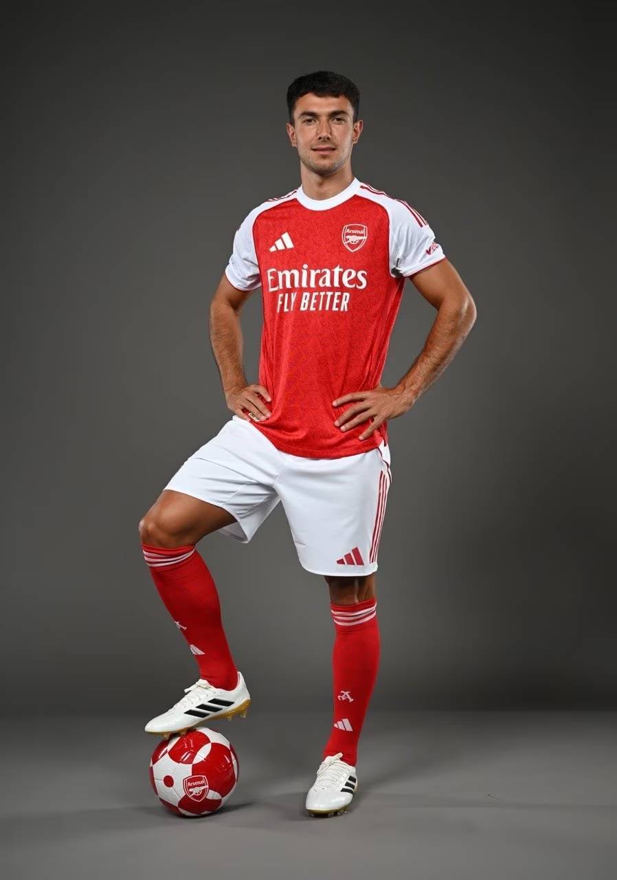 热刺调查比苏马吸食笑气事件，球员曾因同类行为遭禁赛（热刺启动对比苏马吸笑气风波的调查，球员曾因类似行为遭禁赛）