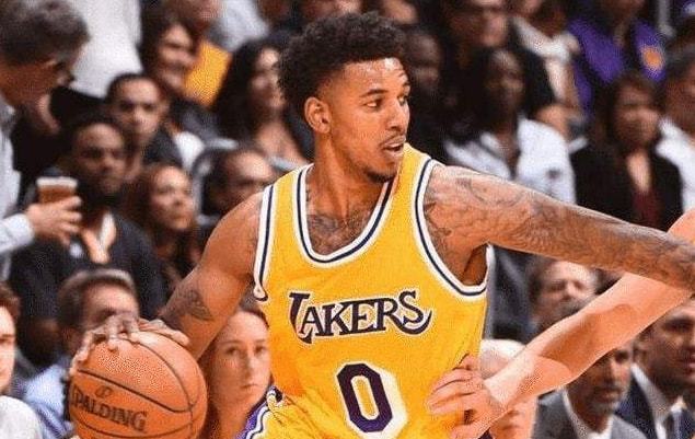 雷霆对阵马刺是近40年来第二次西部前二进行圣诞大战（雷霆与马刺上演近40年来第二次西部前二的圣诞大战）