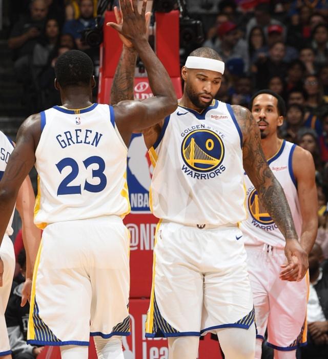 3-2！石川祐希9分+二连胜 詹内利绝杀 尼科洛夫21分难救主（3-2逆转！石川祐希砍9分助两连胜，詹内利绝杀，尼科洛夫21分难挽败局）