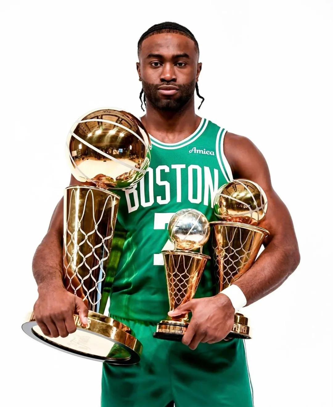 北控vs山东前瞻：两大本土新锐主帅斗法，恩怨之争看点十足（北控战山东前瞻：两位本土新锐少帅斗智斗勇，恩怨戏码看点满满）