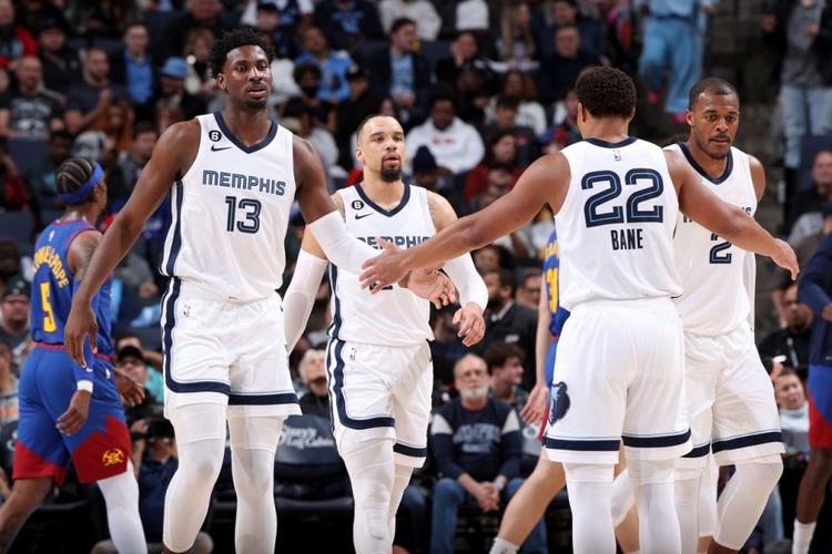 NBA历史第十次出现！约基奇穆雷同场同砍30+10助攻（约基奇、穆雷同场双双30分+10助攻，NBA史上第10次）