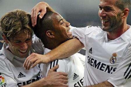 杜兰特关键补篮赢下比赛（杜兰特关键补篮助球队取胜）