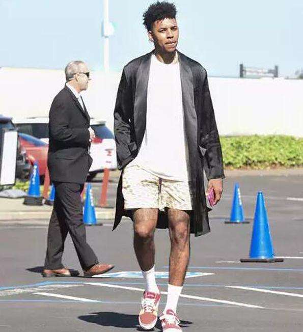 替补奇兵 欧冠阿森纳3-1拜仁(1st) Arsenal 3-1 Bayern（替补立功 欧冠首回合阿森纳3比1力克拜仁）