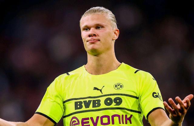 MVP+梅开二度：孔德vs法兰克福个人集锦（孔德vs法兰克福高光：梅开二度加冕MVP）